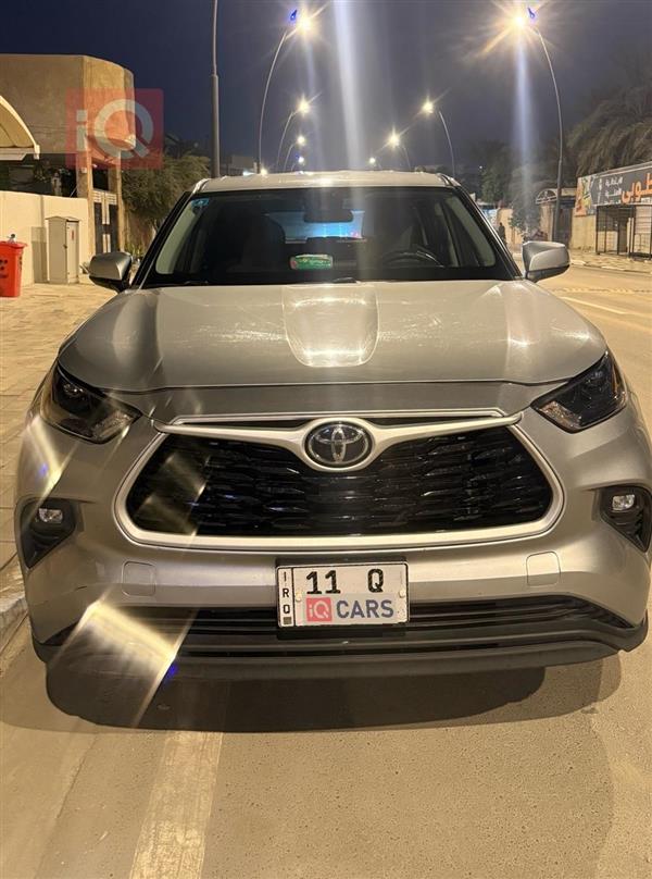 Toyota Highlander 2023 for sale in Iraq - Basra